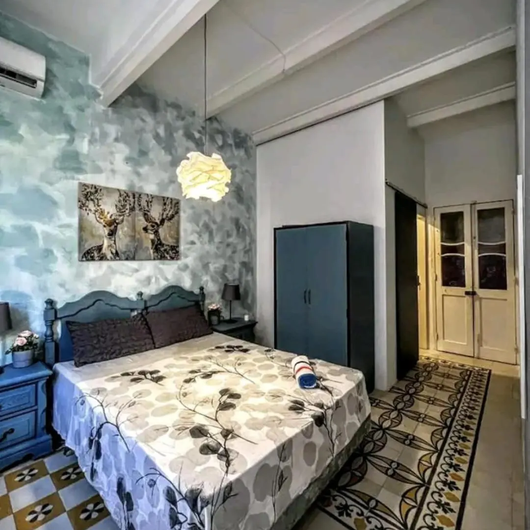 Quiet Double Ensuite Room Sliema Guest house